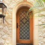 Three Sisters Villa