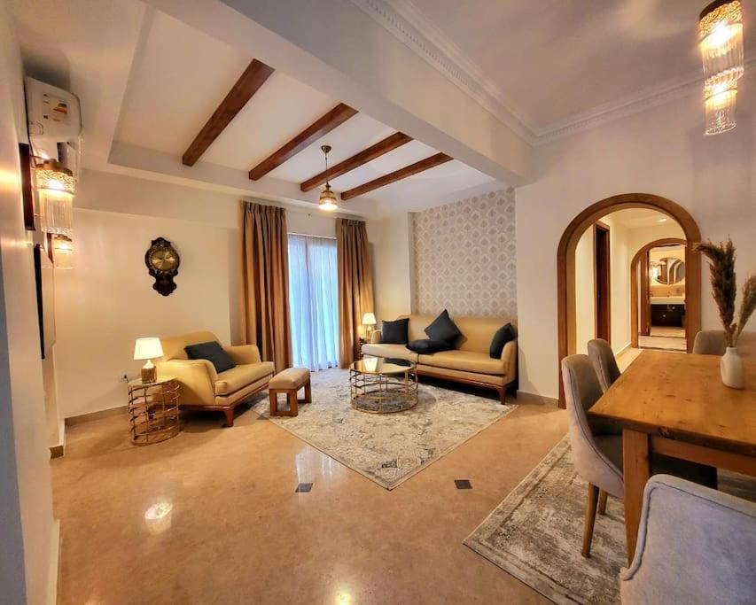 Three Sisters Apartment